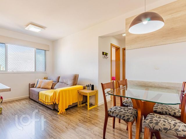 Apartamento com 57m², 2 dormitórios, 1 suíte, 1 vaga, Higienópolis em Porto Alegre