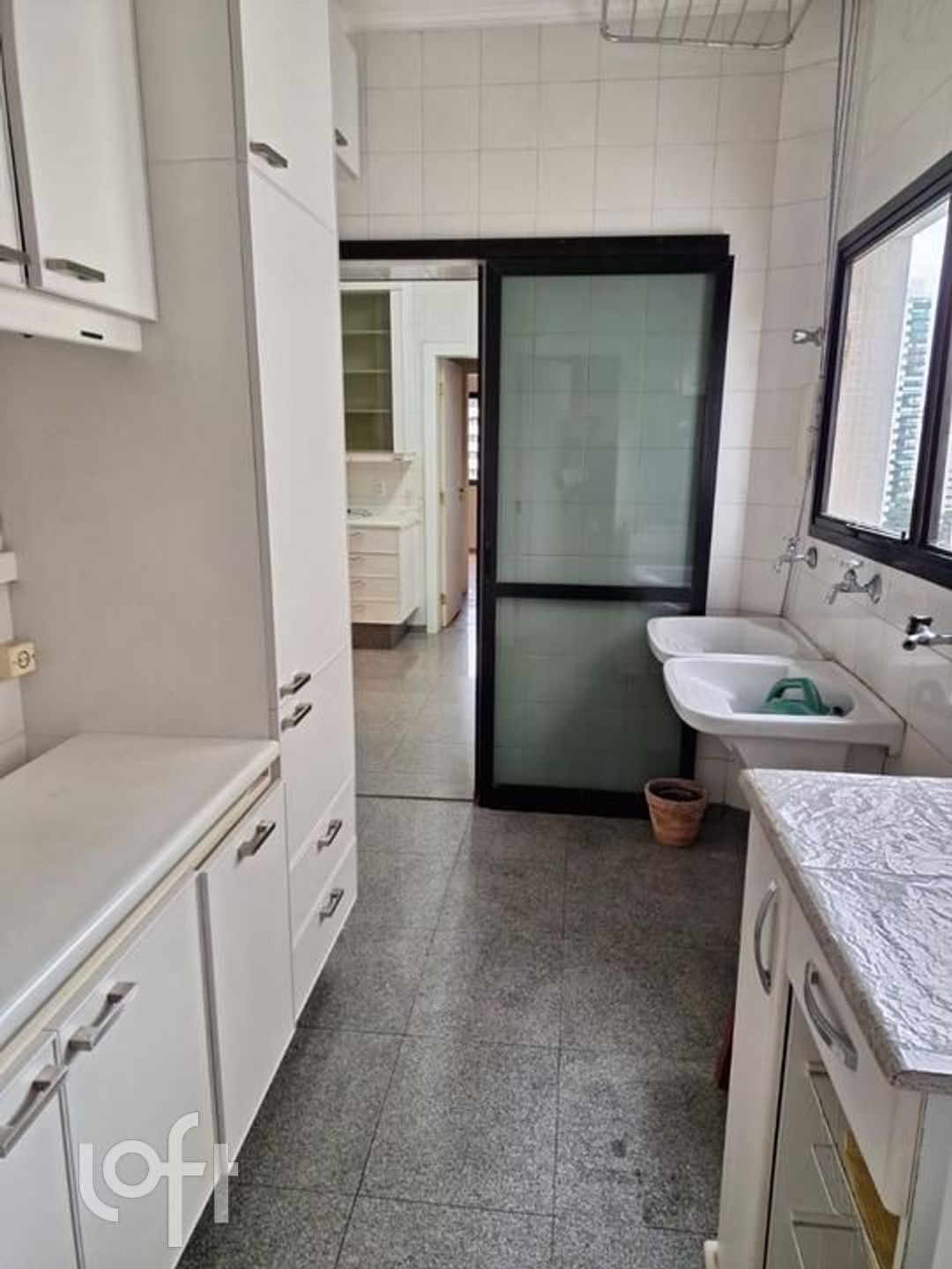 Apartamento à venda com 4 quartos, 188m² - Foto 11