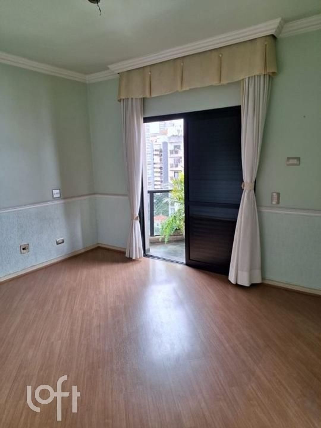 Apartamento à venda com 4 quartos, 188m² - Foto 4