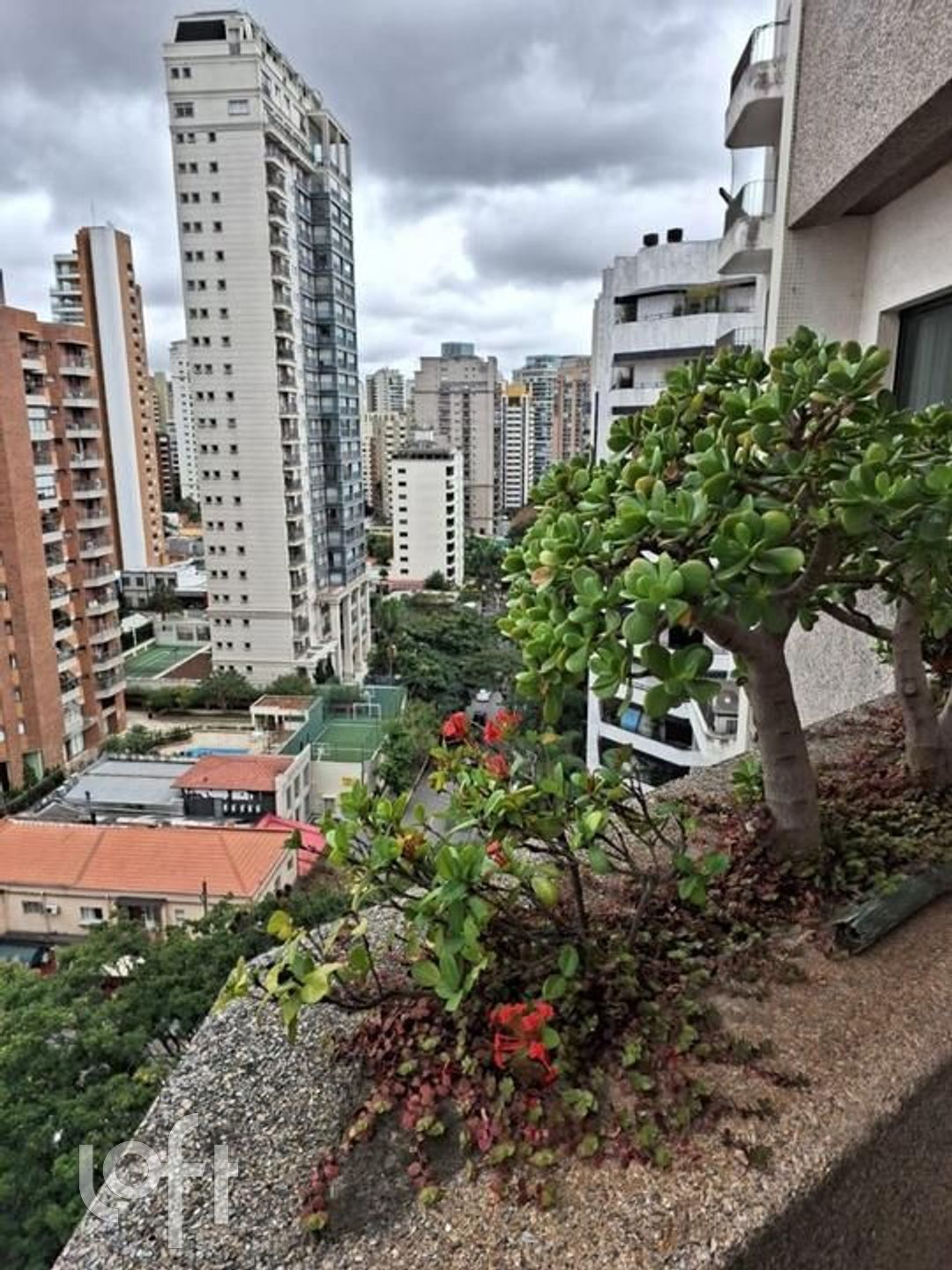 Apartamento à venda com 4 quartos, 188m² - Foto 7