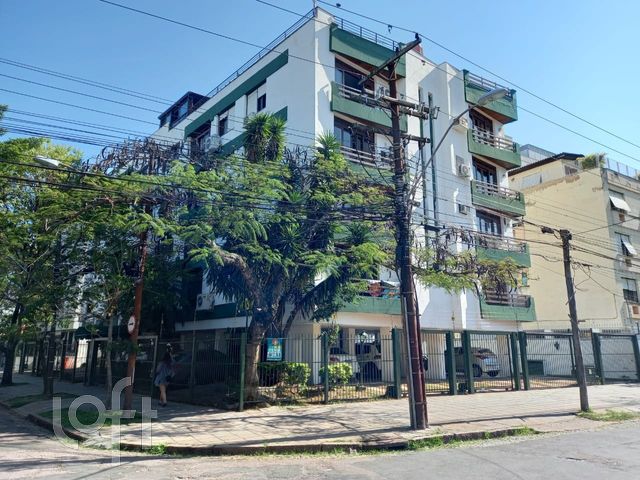 Apartamento com 96m², 3 dormitórios, 1 suíte, 1 vaga, Rio Branco em Porto Alegre