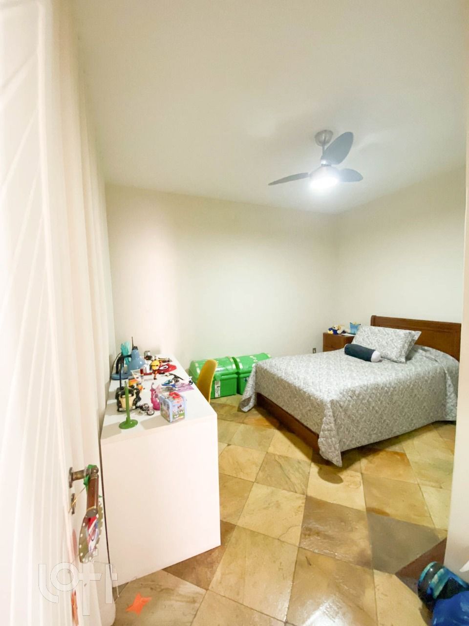 Casa à venda com 3 quartos, 330m² - Foto 18