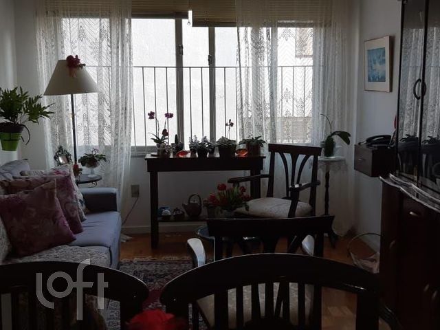 Apartamento com 94m², 3 dormitórios, 1 vaga, Floresta em Porto Alegre