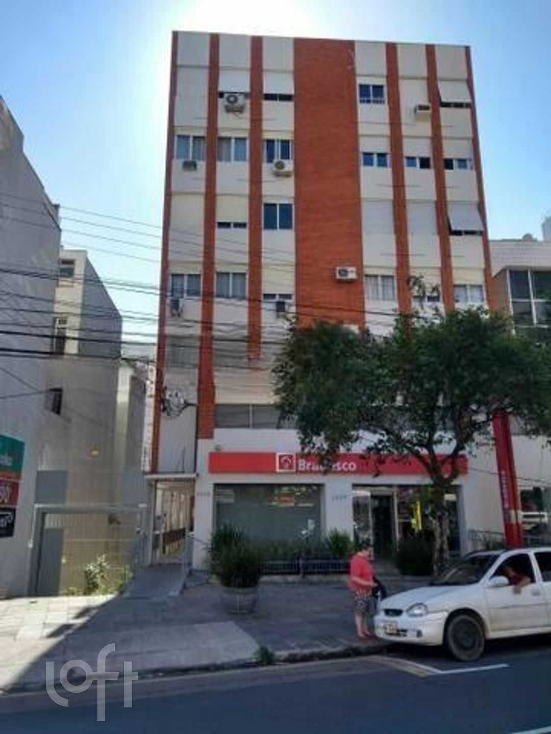 Apartamento com 94m², 3 dormitórios, 1 vaga, Floresta em Porto Alegre