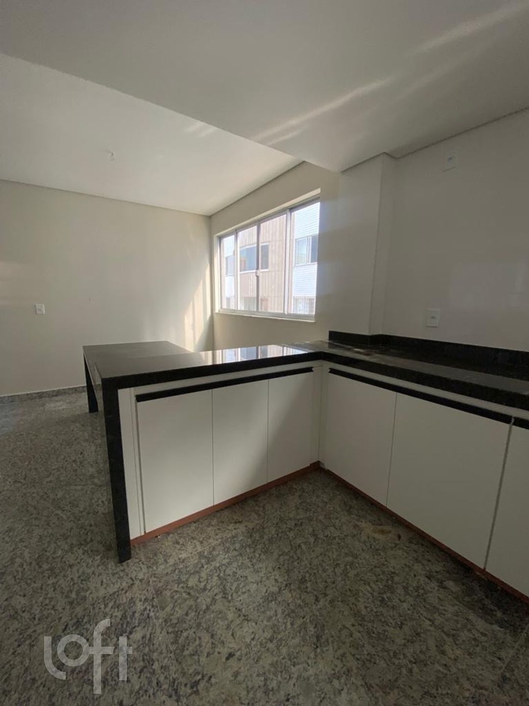 Apartamento à venda com 2 quartos, 74m² - Foto 8