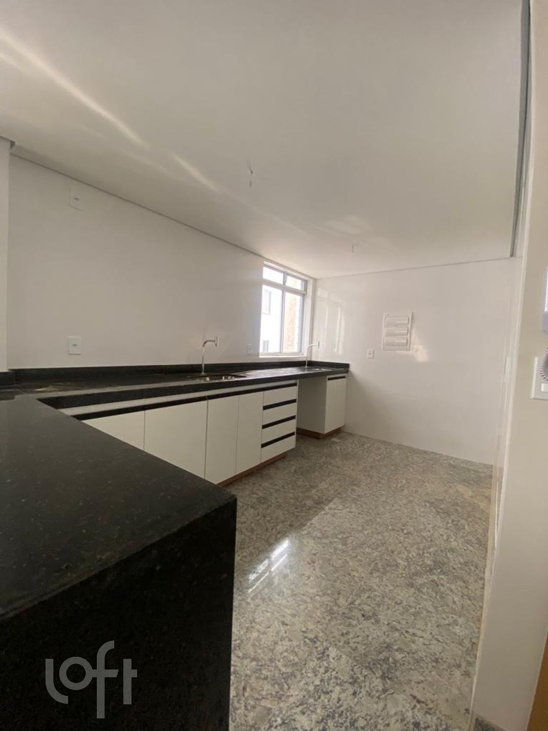 Apartamento à venda com 2 quartos, 74m² - Foto 9