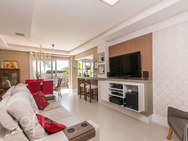 Apartamento com 168m², 3 dormitórios, 1 suíte, 2 vagas, Boa Vista em Porto Alegre