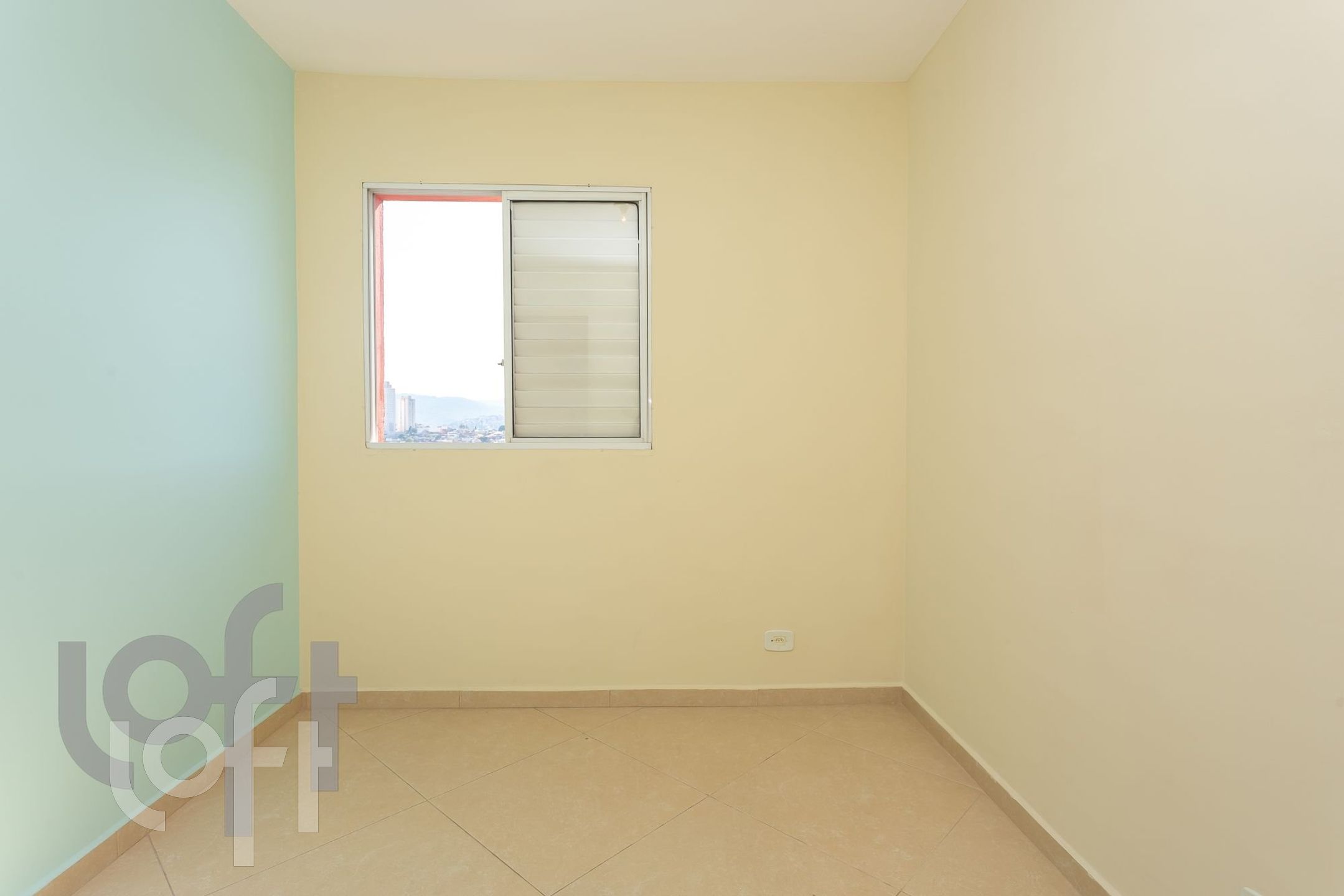 Apartamento à venda com 2 quartos, 64m² - Foto 4