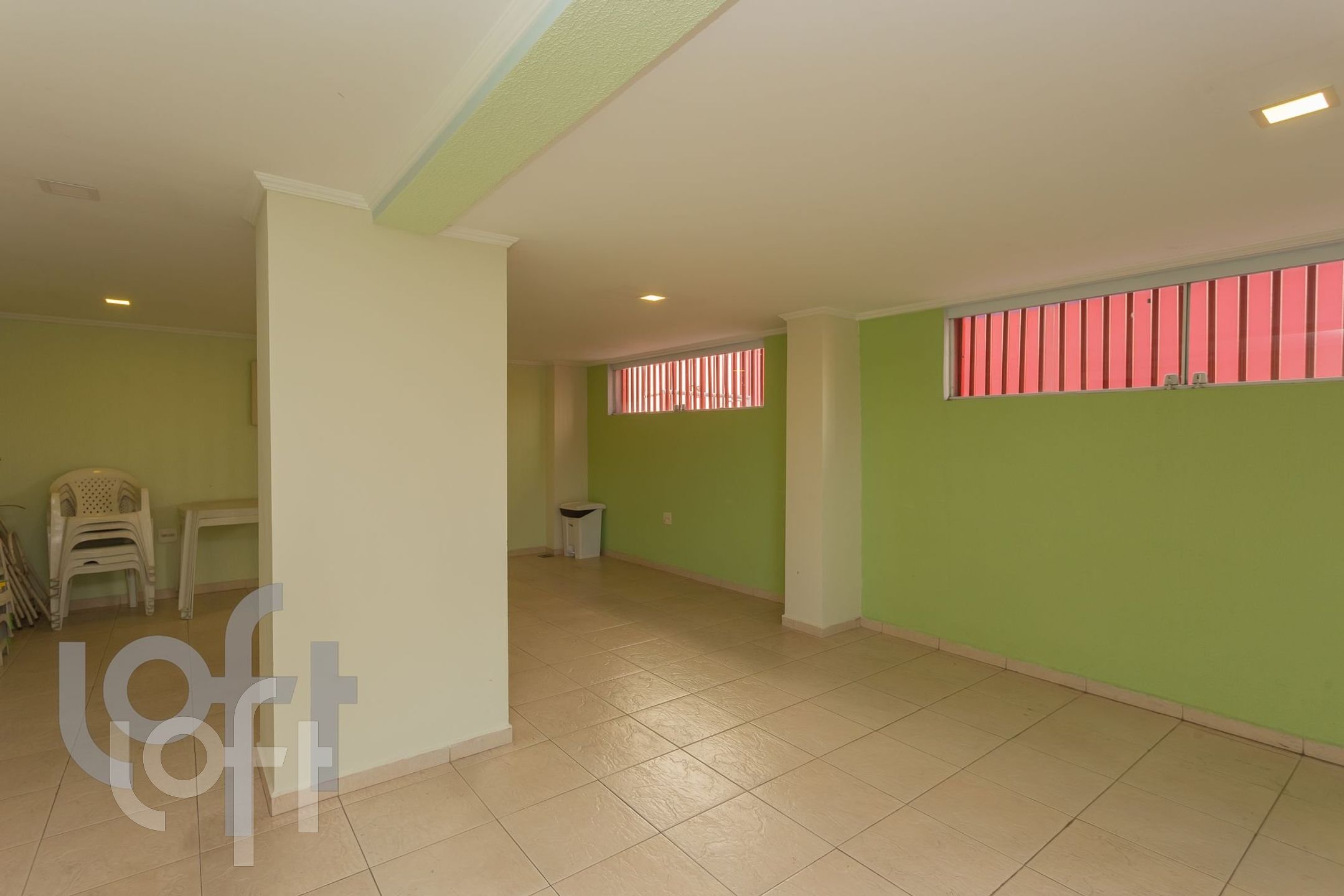 Apartamento à venda com 2 quartos, 64m² - Foto 24