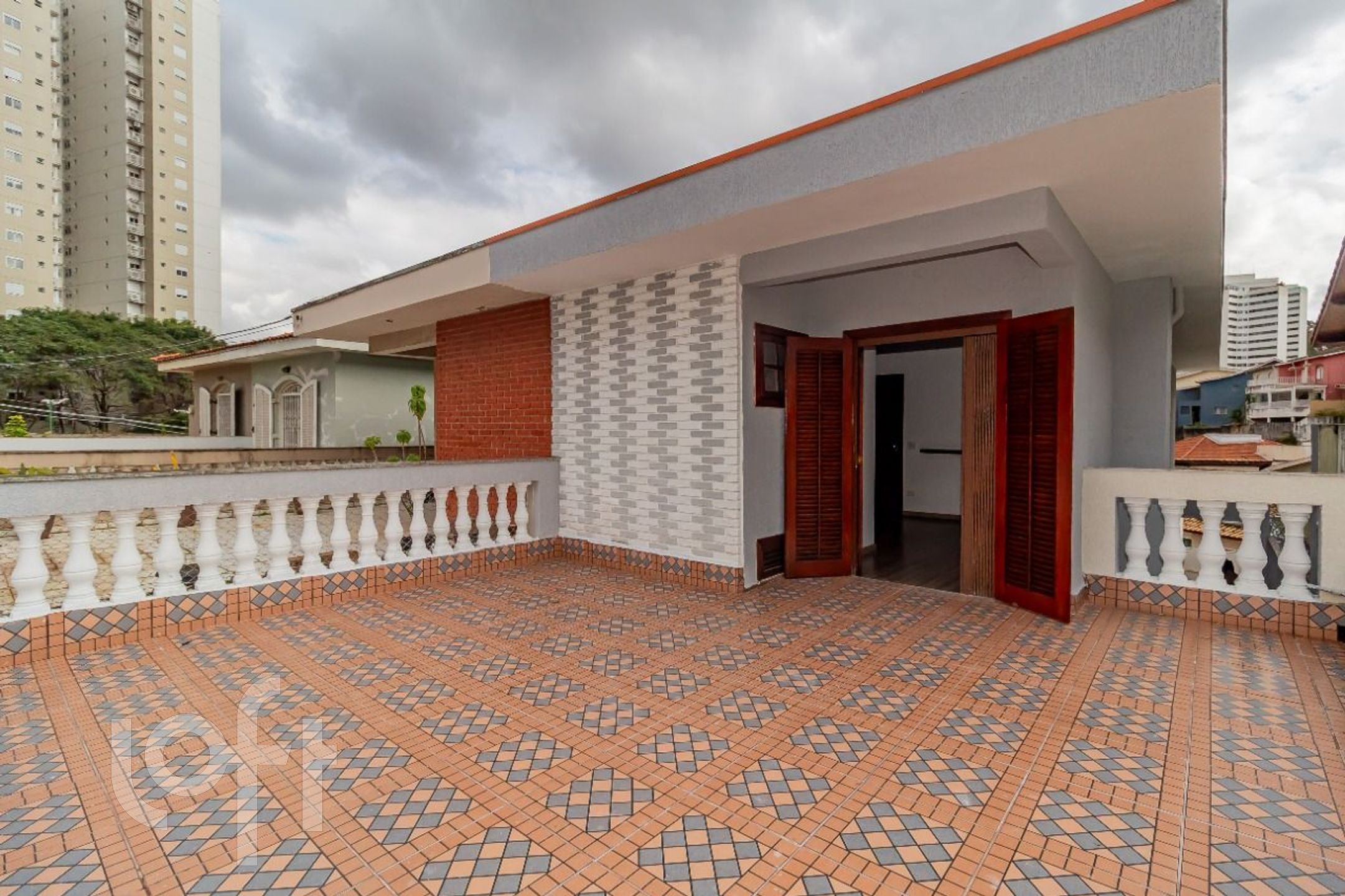 Casa à venda com 4 quartos, 200m² - Foto 37