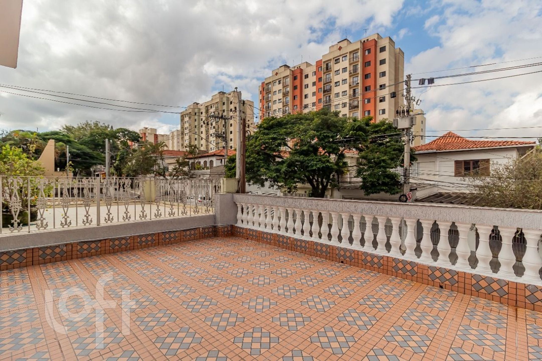 Casa à venda com 4 quartos, 200m² - Foto 35