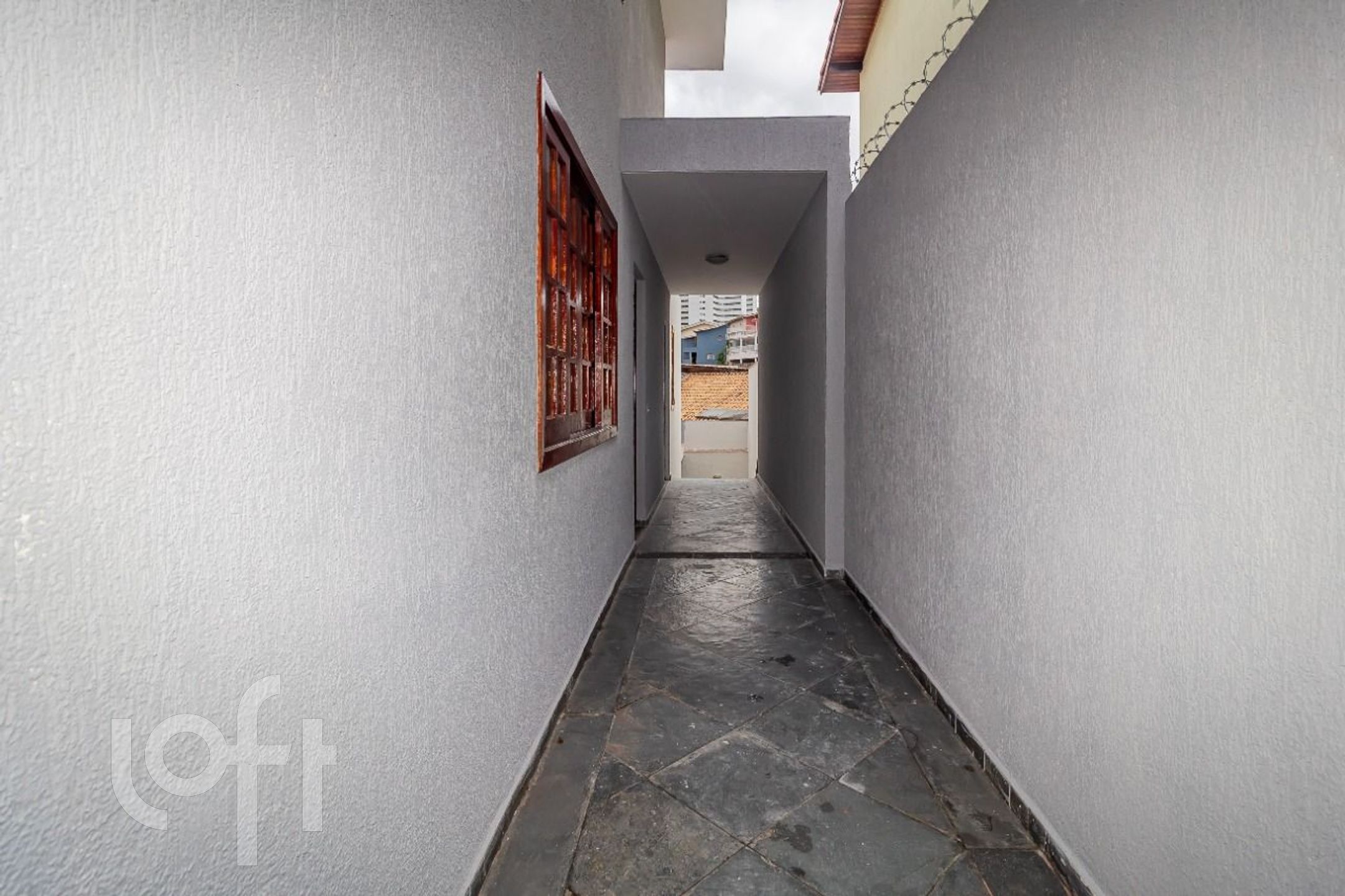 Casa à venda com 4 quartos, 200m² - Foto 42