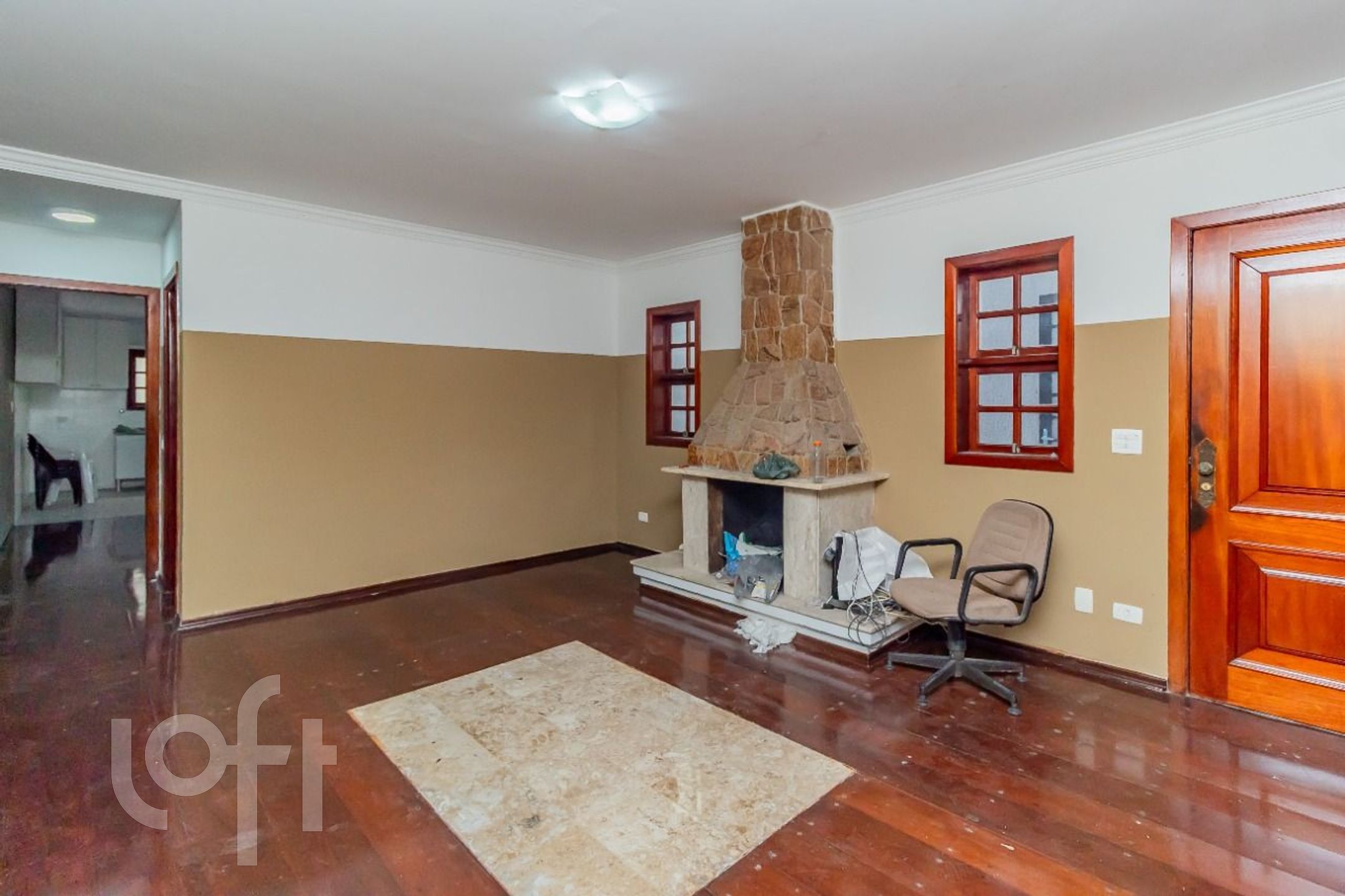 Sobrado reformado à venda, 450m do metrô vila sôni
