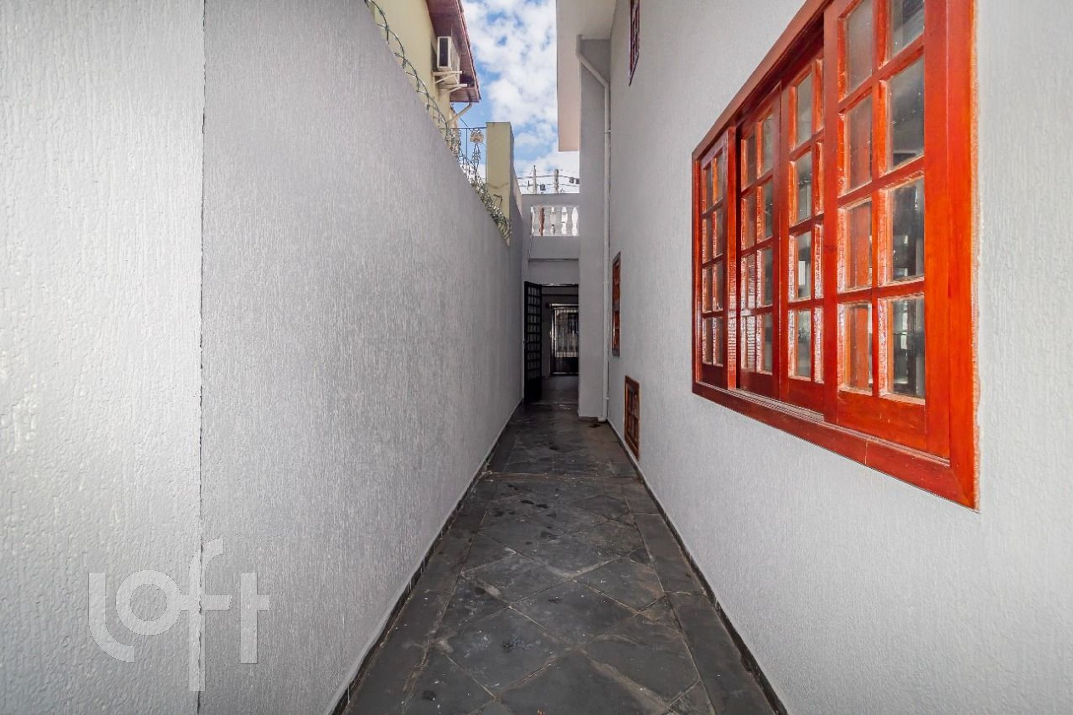 Casa à venda com 4 quartos, 200m² - Foto 43
