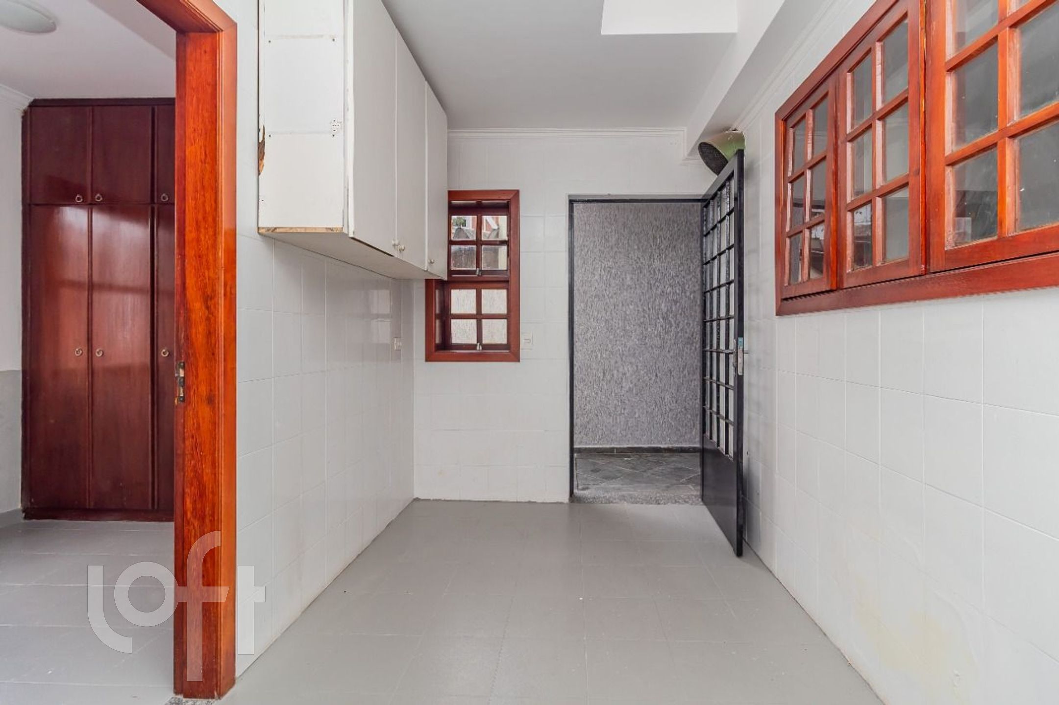 Casa à venda com 4 quartos, 200m² - Foto 46