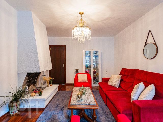 Casa com 396m², 4 dormitórios, 2 suítes, 5 vagas, Chácara das Pedras em Porto Alegre