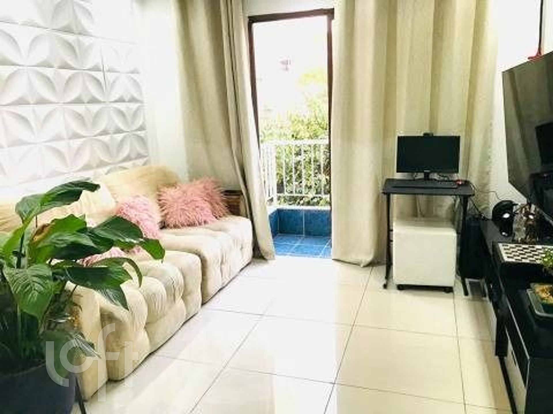 Apartamento à venda com 2 quartos, 69m² - Foto 1