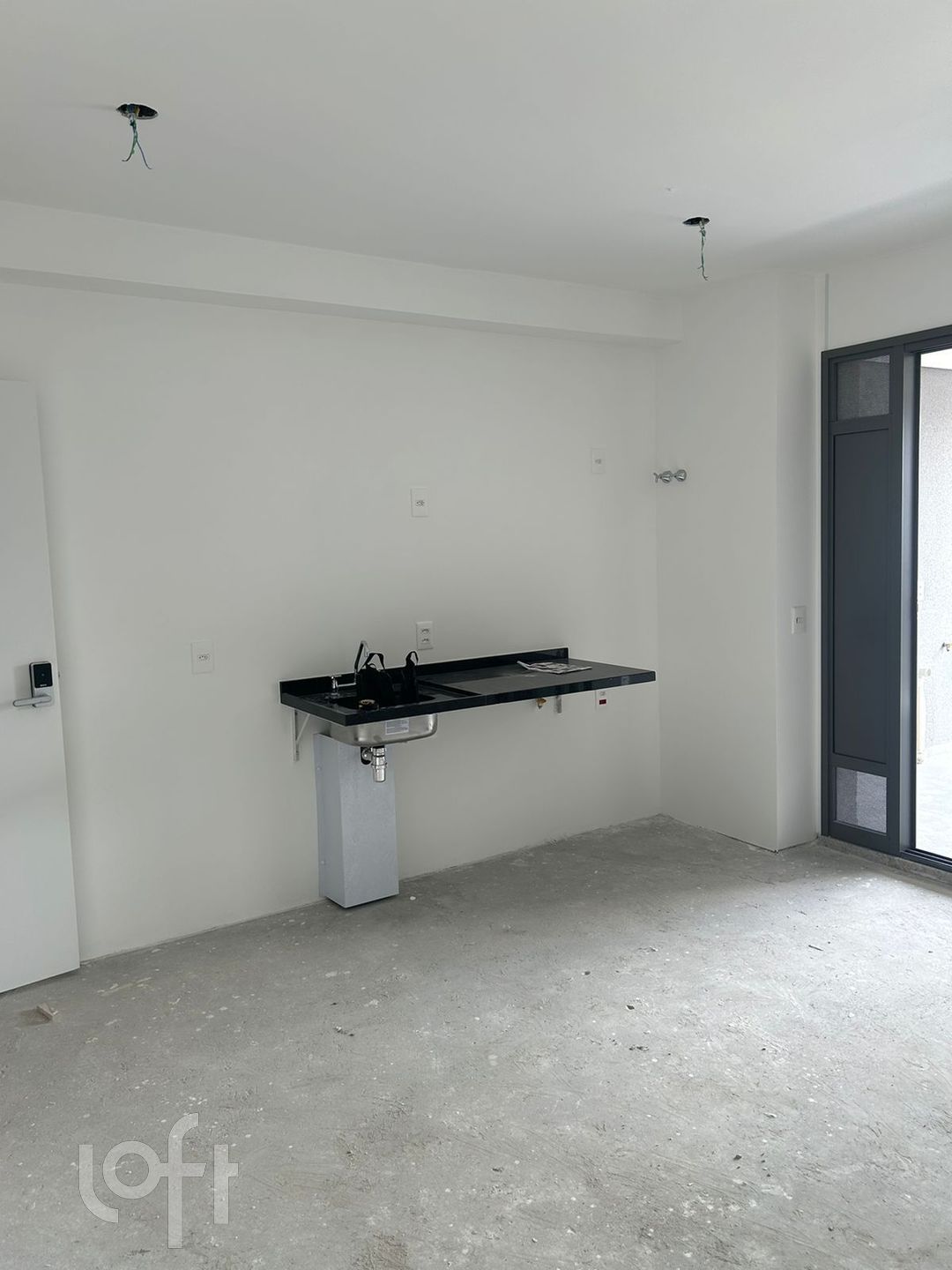 Apartamento à venda com 2 quartos, 68m² - Foto 3