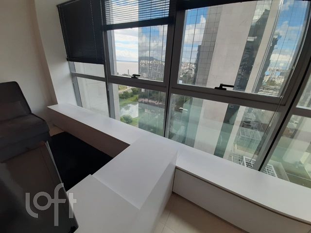 Apartamento com 38m², 1 dormitório, 1 suíte, 1 vaga, Praia de Belas em Porto Alegre