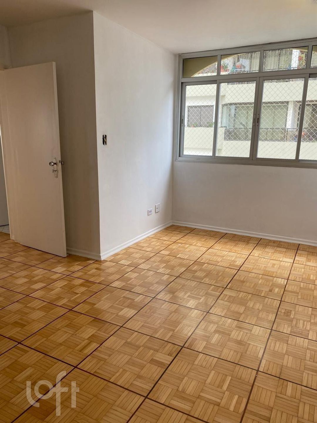 Apartamento à venda com 2 quartos, 70m² - Foto 1