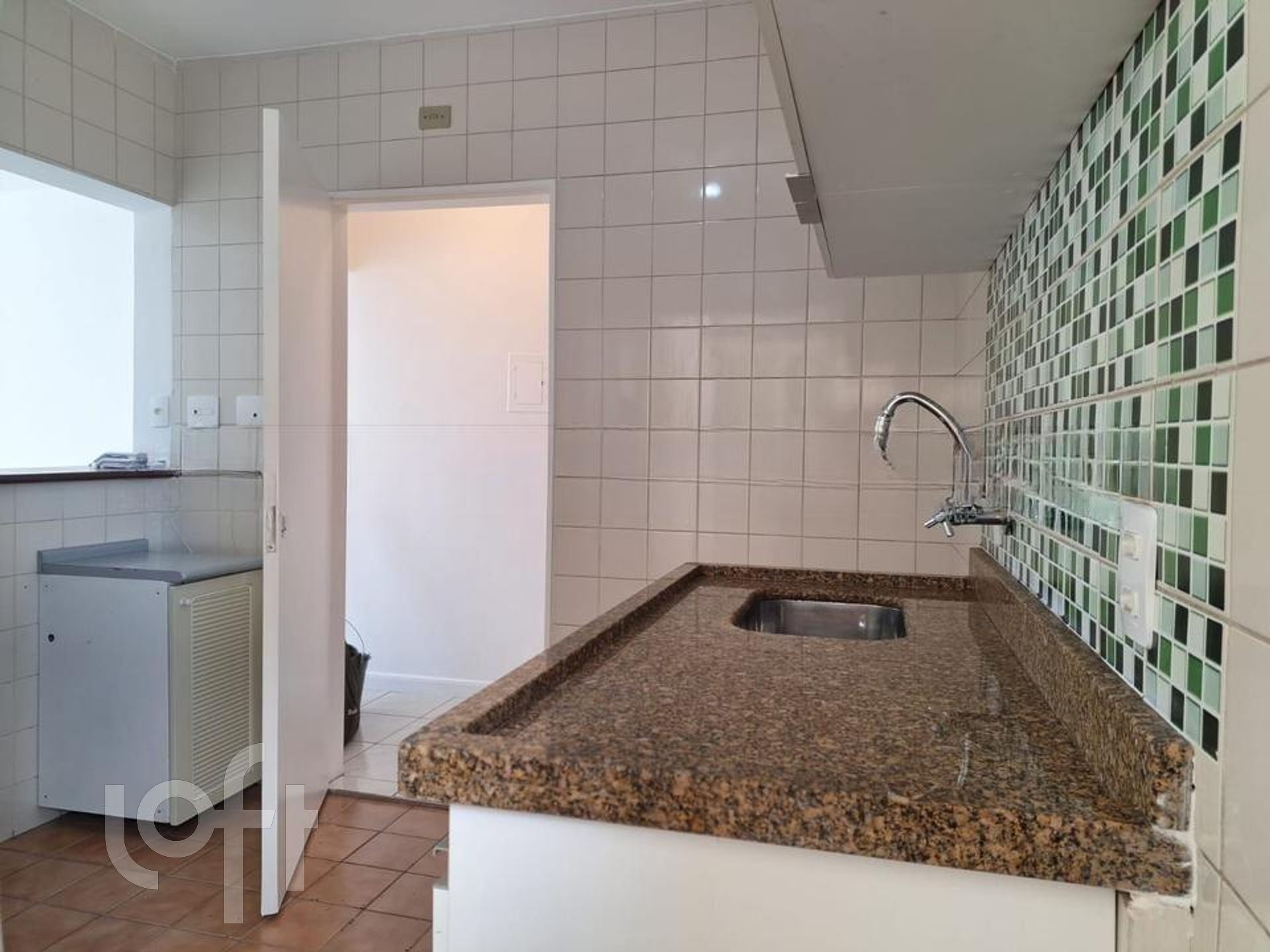 Apartamento à venda com 2 quartos, 66m² - Foto 14