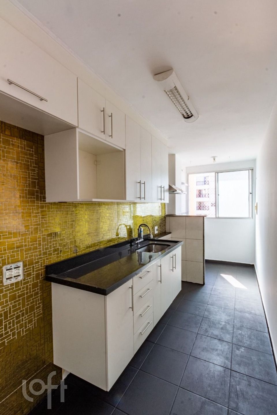 Apartamento à venda com 1 quarto, 60m² - Foto 6