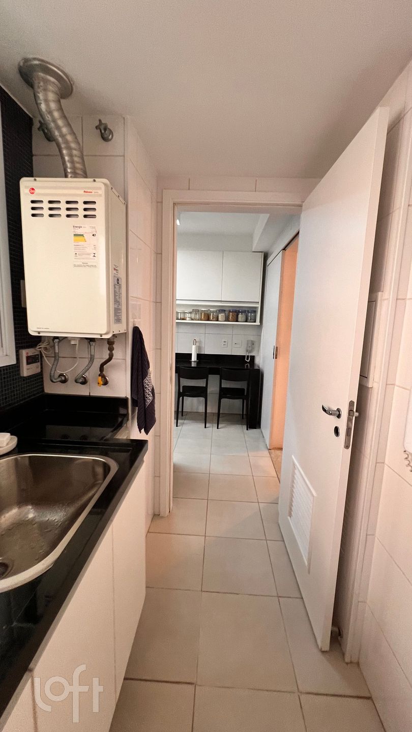 Apartamento à venda com 3 quartos, 151m² - Foto 29