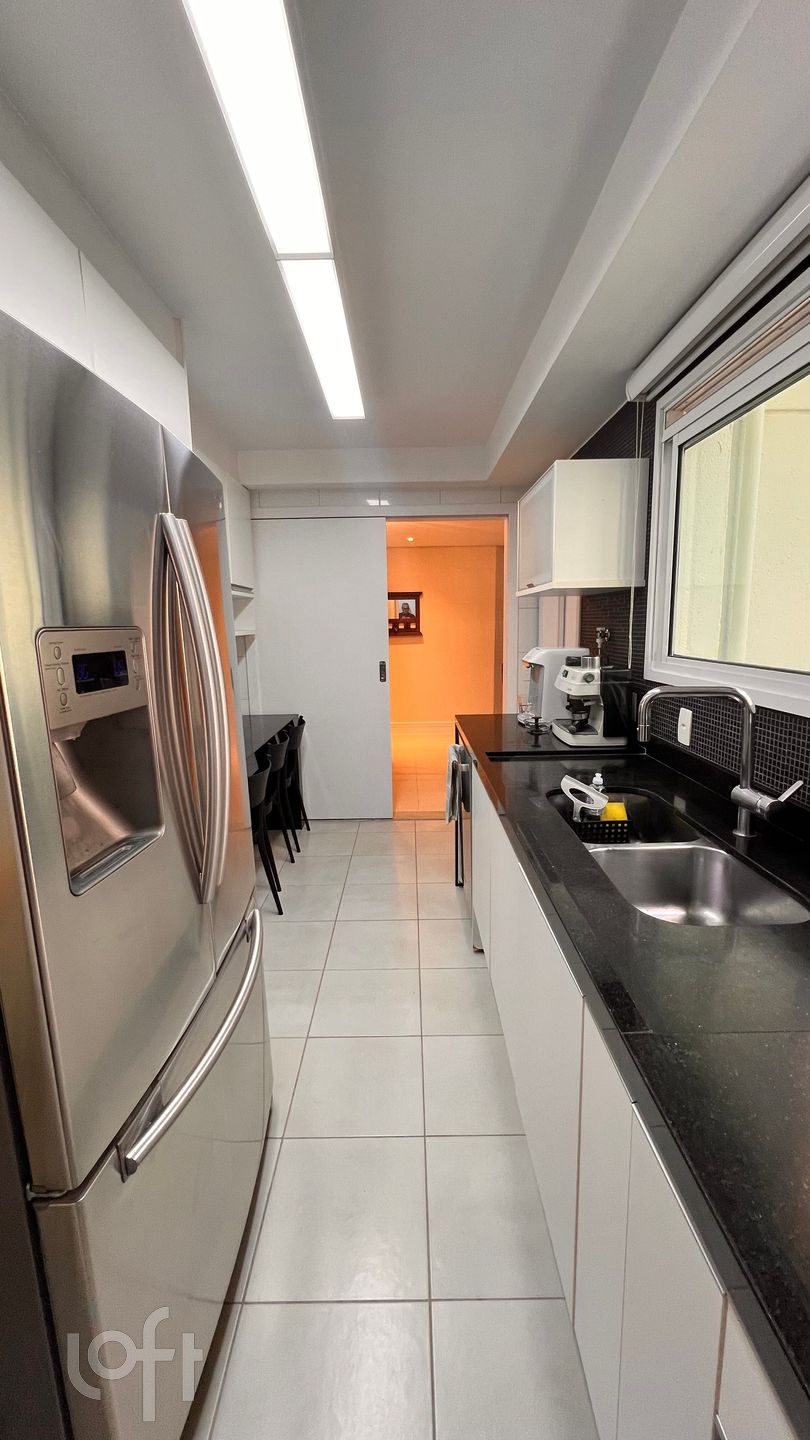 Apartamento à venda com 3 quartos, 151m² - Foto 9