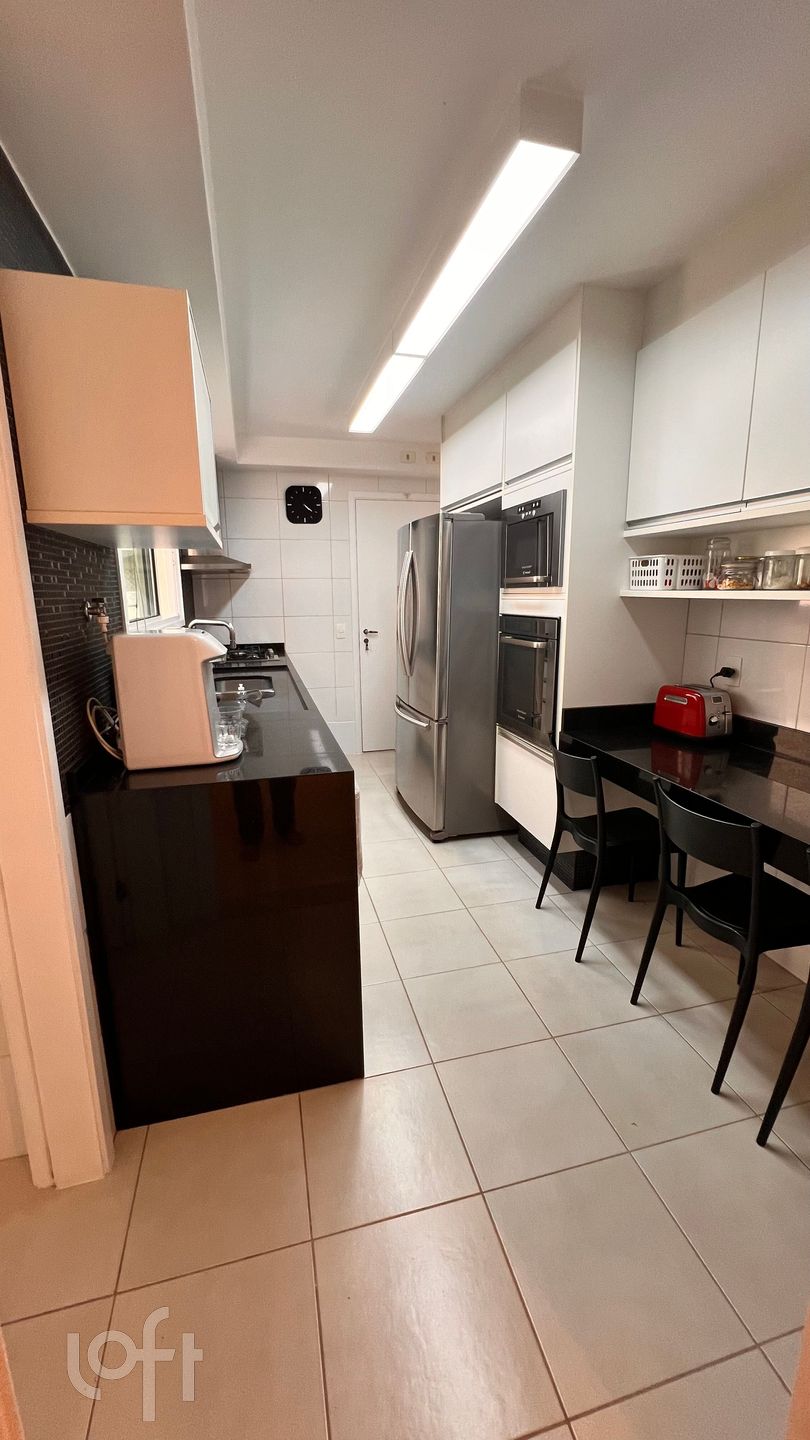 Apartamento à venda com 3 quartos, 151m² - Foto 8