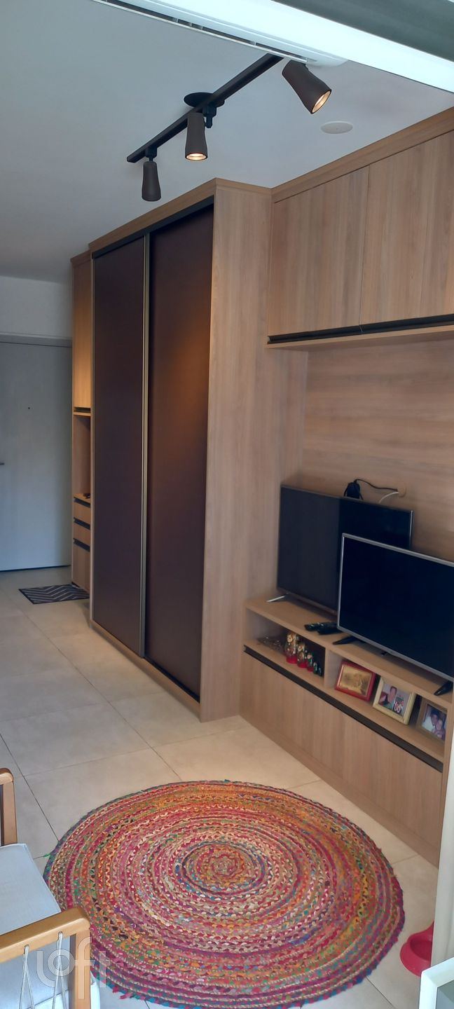 Apartamento à venda com 1 quarto, 39m² - Foto 3