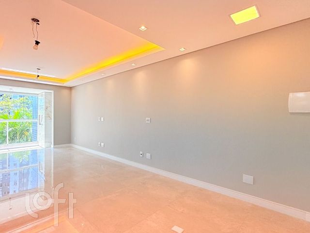 Apartamento com 103m², 3 dormitórios, 1 suíte, 1 vaga, Chácara das Pedras em Porto Alegre