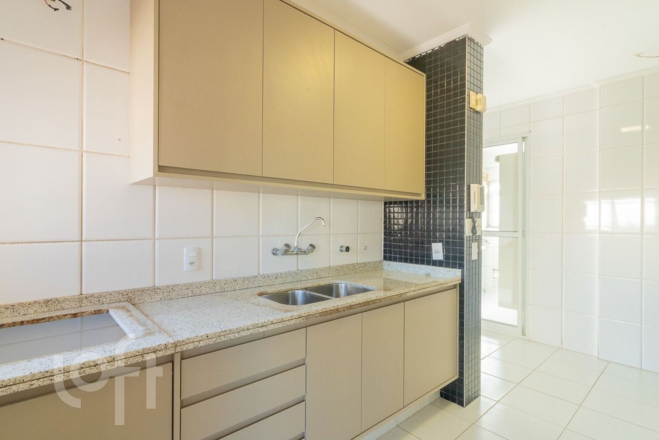 Apartamento à venda com 2 quartos, 137m² - Foto 12