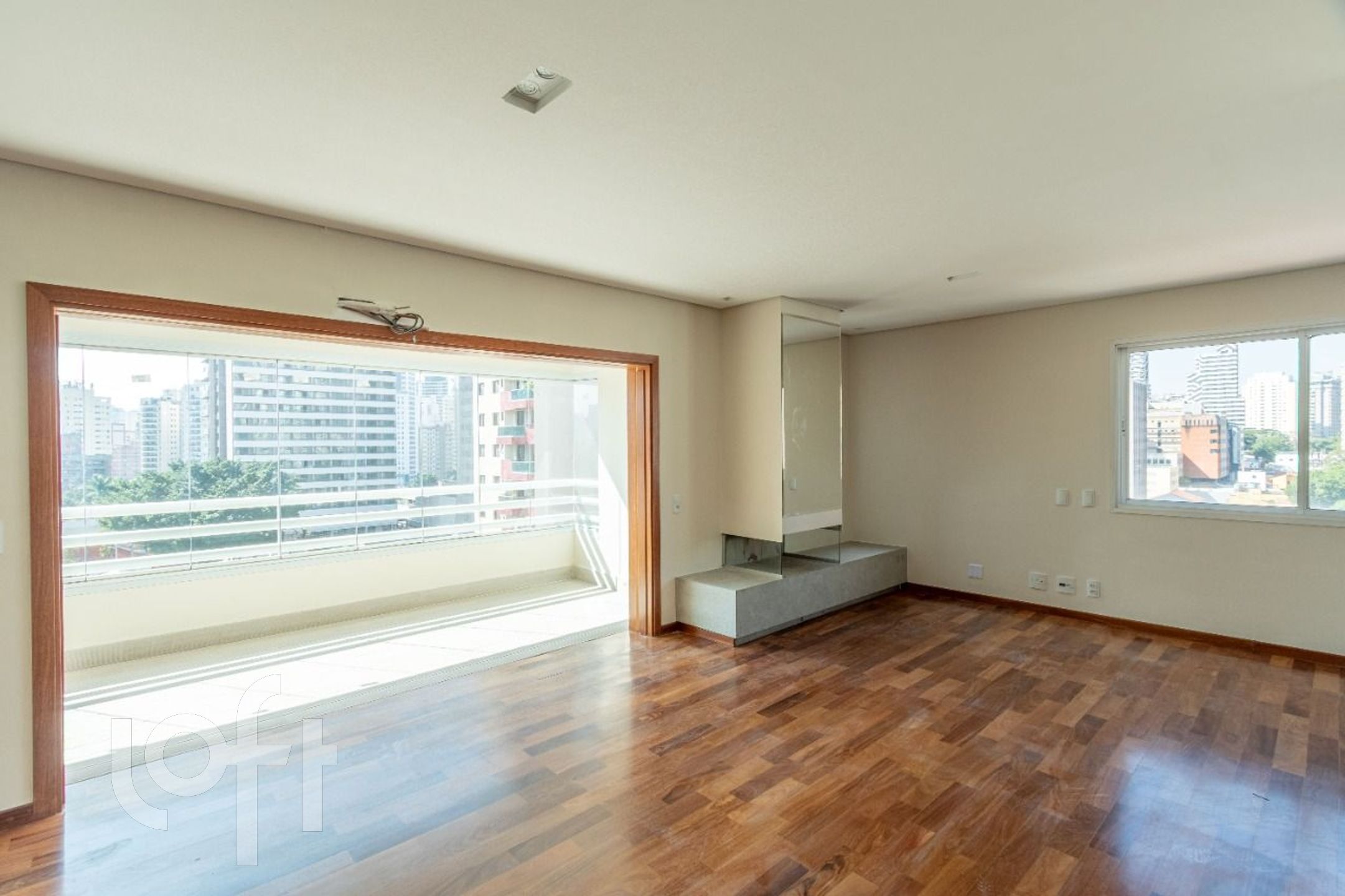 Apartamento à venda com 2 quartos, 137m² - Foto 4