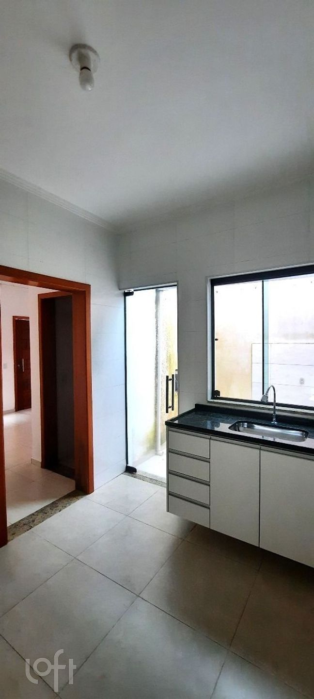 Casa à venda com 2 quartos, 74m² - Foto 5