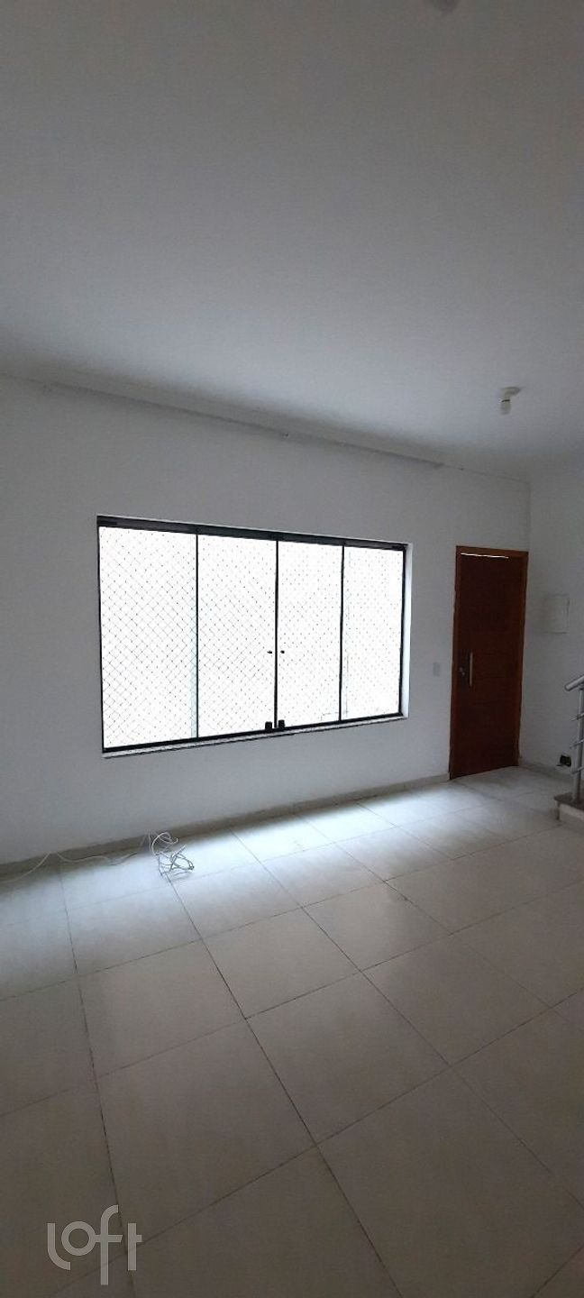 Casa à venda com 2 quartos, 74m² - Foto 1