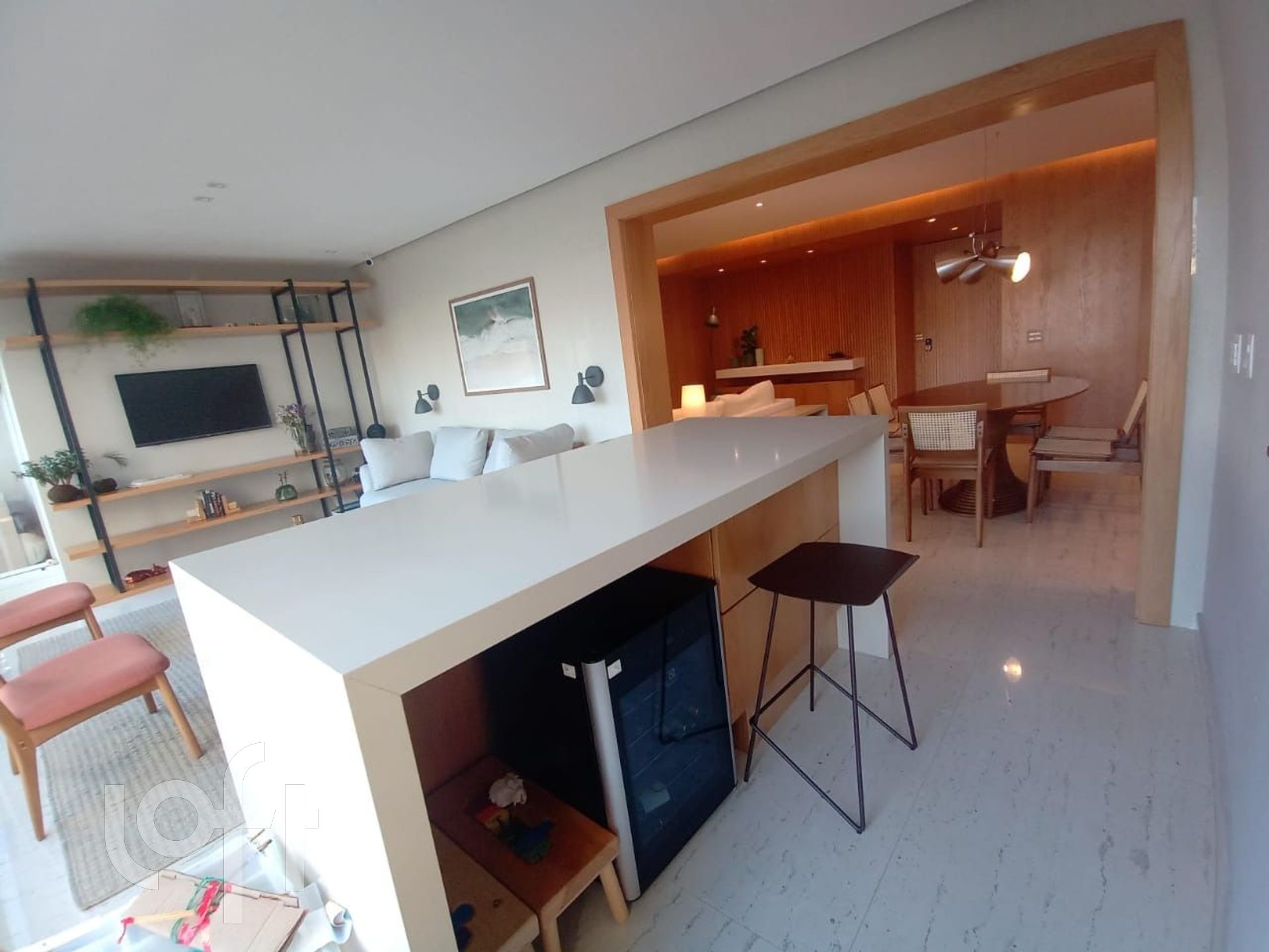 Apartamento à venda com 3 quartos, 149m² - Foto 7