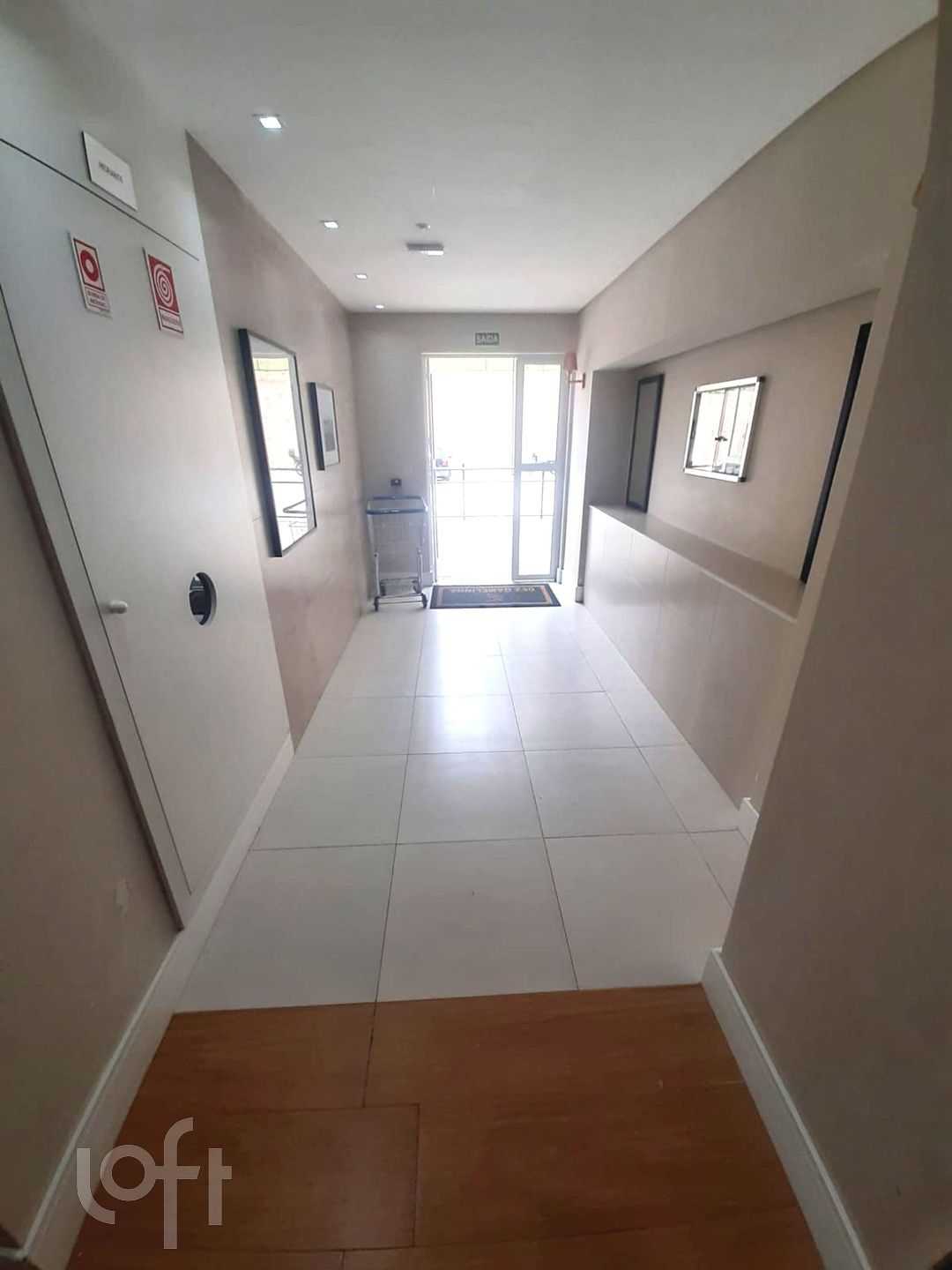 Apartamento à venda com 1 quarto, 42m² - Foto 7