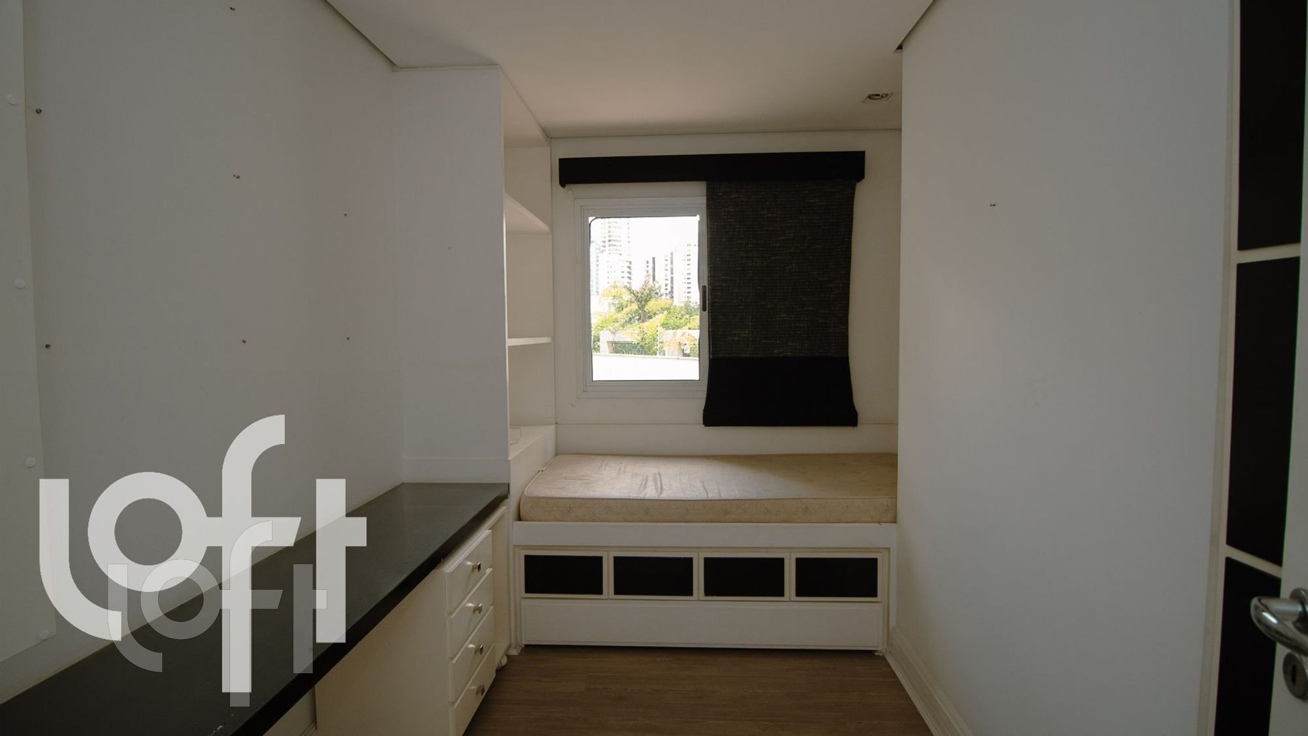 Apartamento à venda com 3 quartos, 170m² - Foto 7