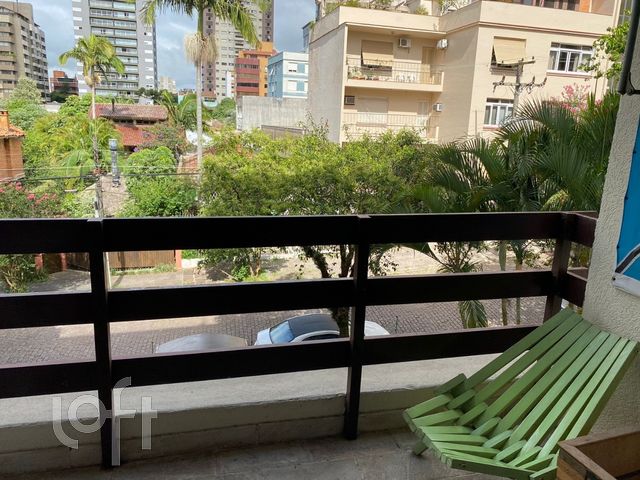 Apartamento com 110m², 3 dormitórios, 1 suíte, 1 vaga, Auxiliadora em Porto Alegre