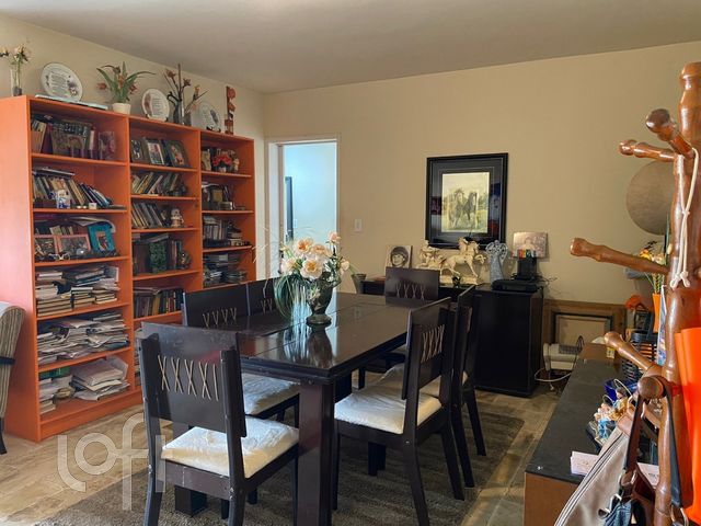 Apartamento com 110m², 3 dormitórios, 1 suíte, 1 vaga, Auxiliadora em Porto Alegre