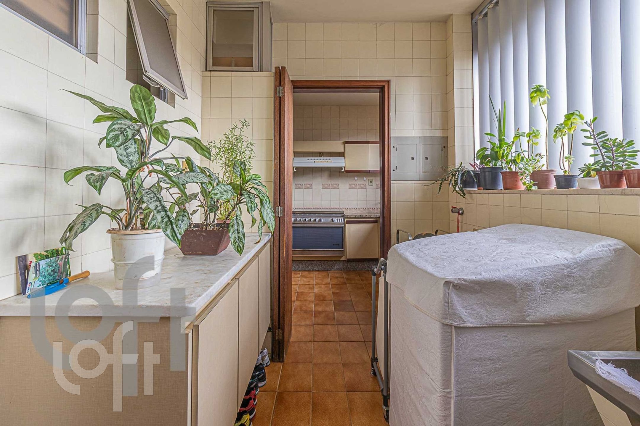 Apartamento à venda com 4 quartos, 180m² - Foto 23