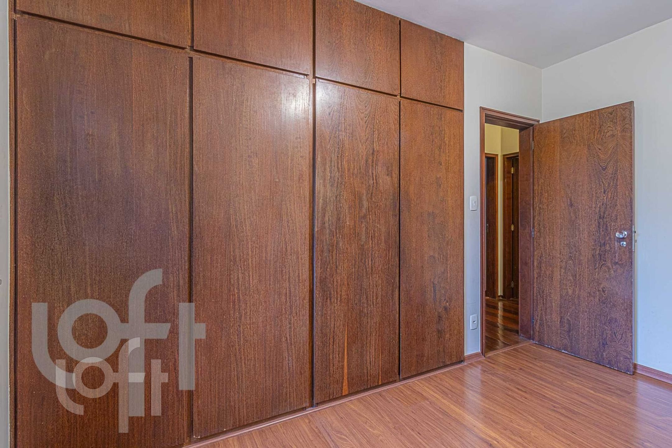 Apartamento à venda com 4 quartos, 180m² - Foto 6