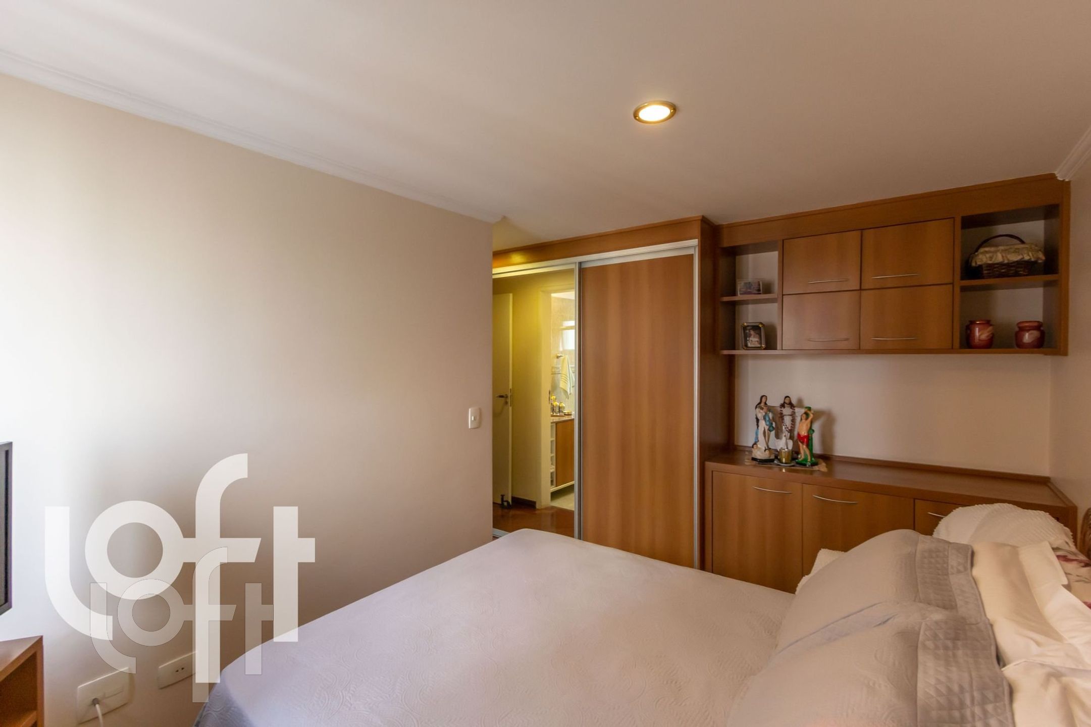 Apartamento à venda com 4 quartos, 204m² - Foto 17