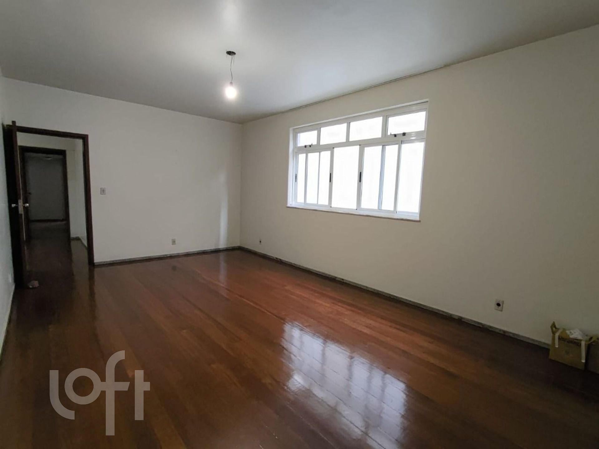 Apartamento à venda com 4 quartos, 160m² - Foto 1