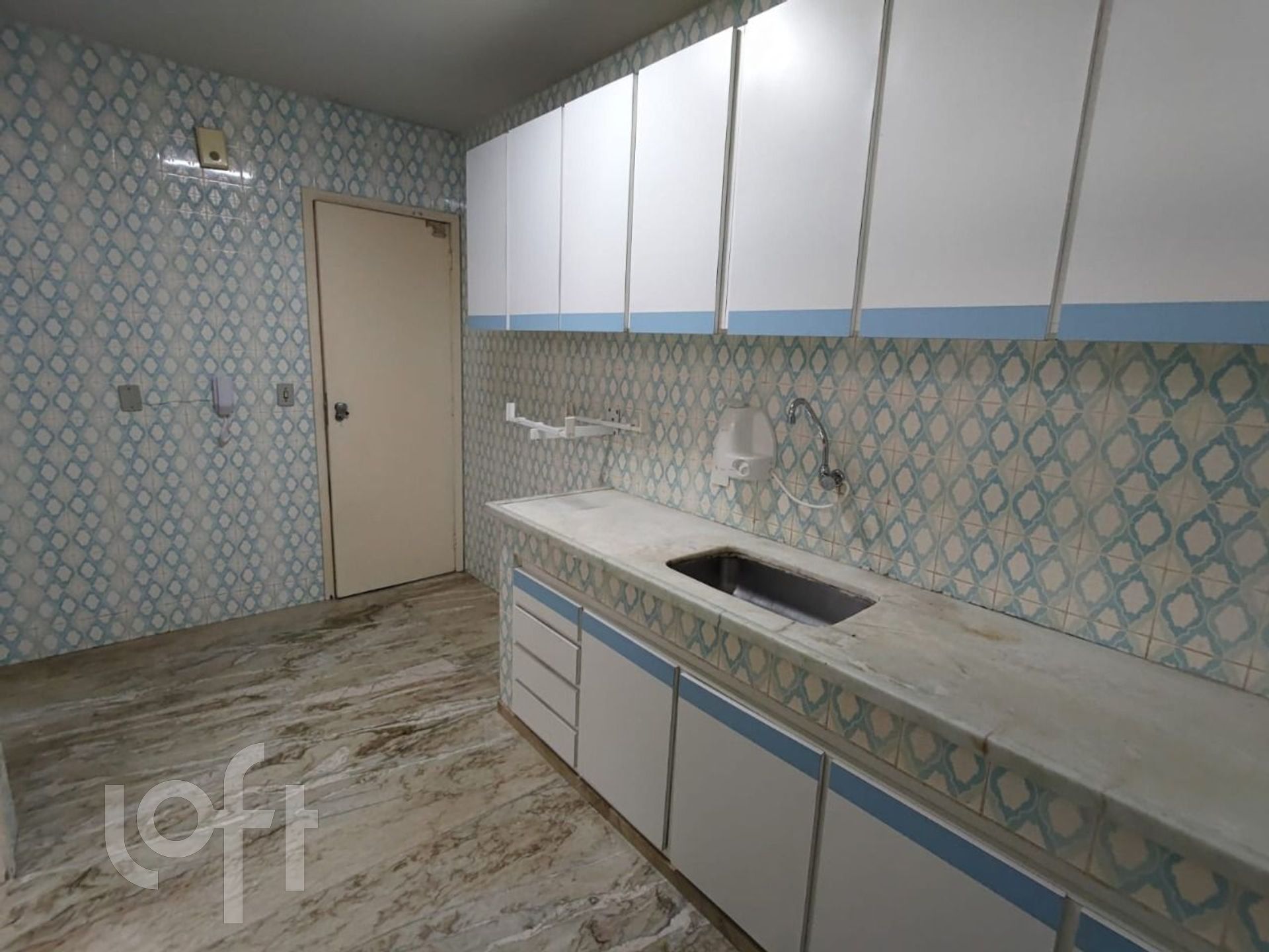 Apartamento à venda com 4 quartos, 160m² - Foto 14