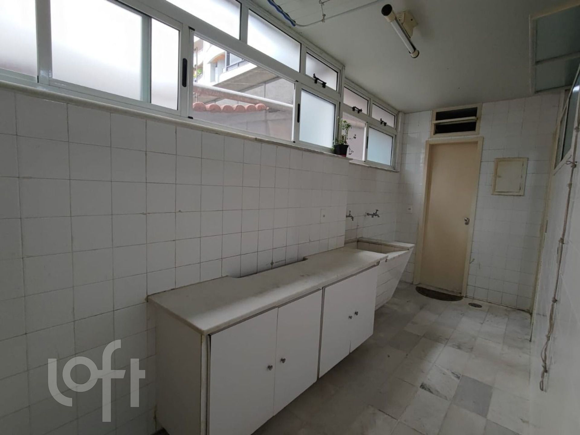 Apartamento à venda com 4 quartos, 160m² - Foto 15