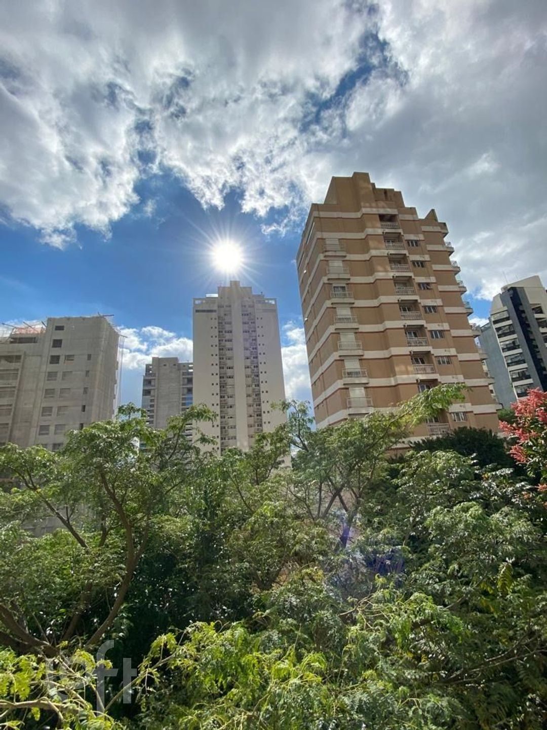 Apartamento à venda com 4 quartos, 305m² - Foto 2