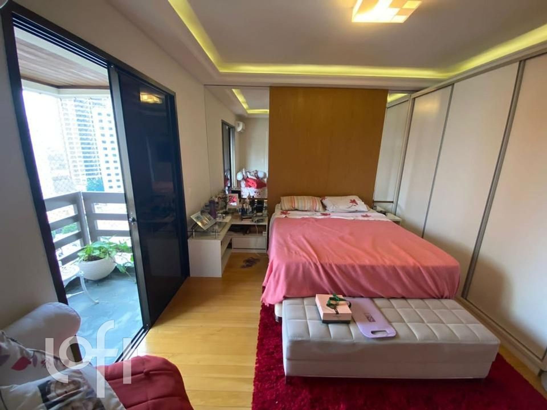 Apartamento à venda com 5 quartos, 240m² - Foto 8