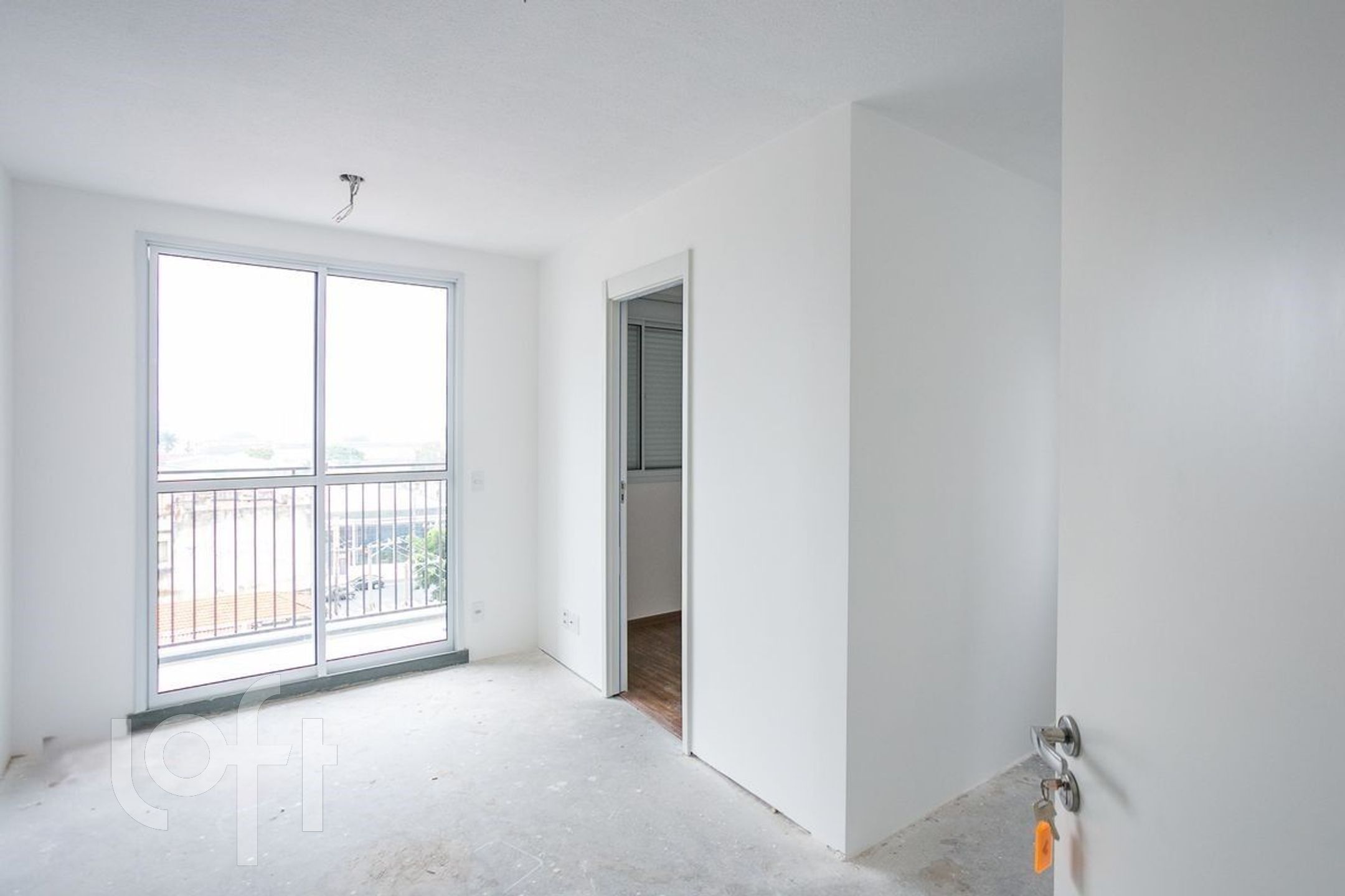 Apartamento à venda com 2 quartos, 37m² - Foto 1