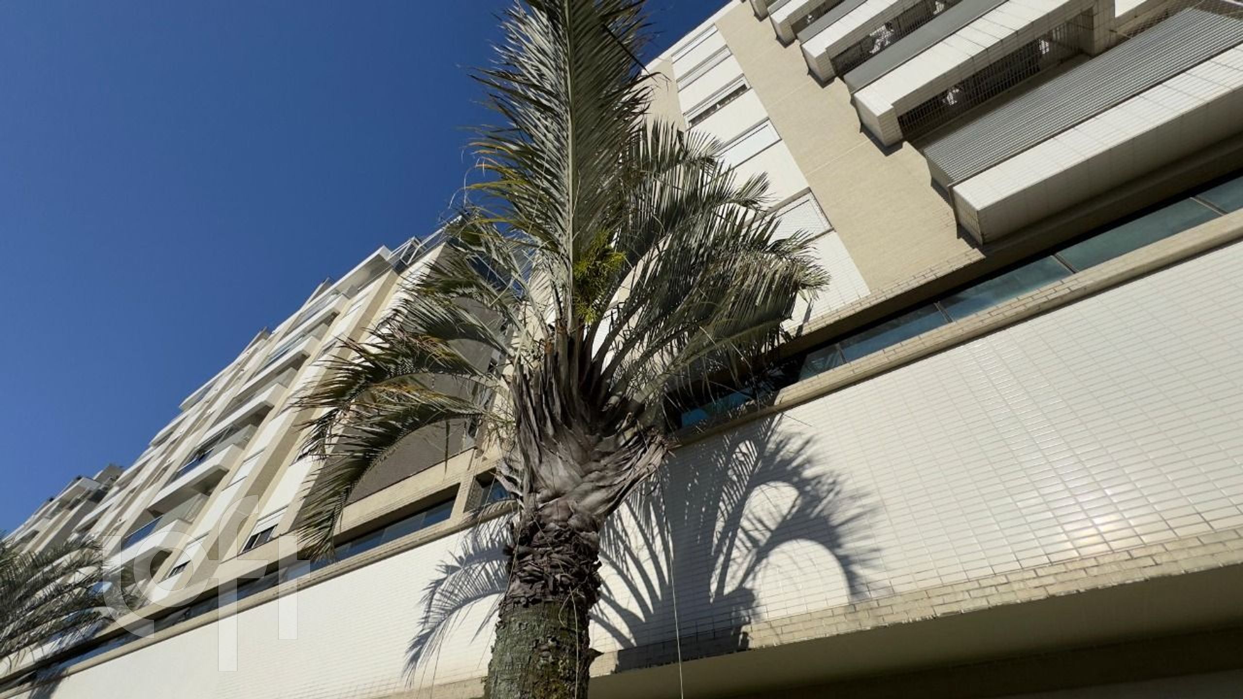 Apartamento à venda em Trindade com 116 m², 3 quartos, 3 suítes, 2 vagas
